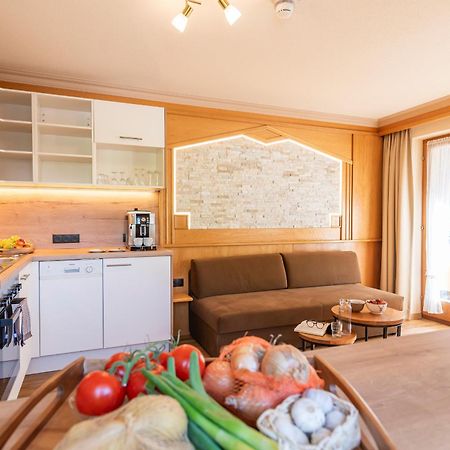 Hotel Garni Apart Tina Ischgl Bagian luar foto