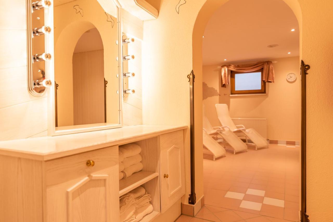 Hotel Garni Apart Tina Ischgl Bagian luar foto