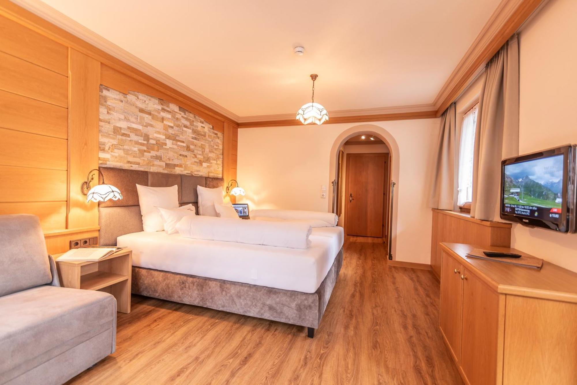 Hotel Garni Apart Tina Ischgl Bagian luar foto