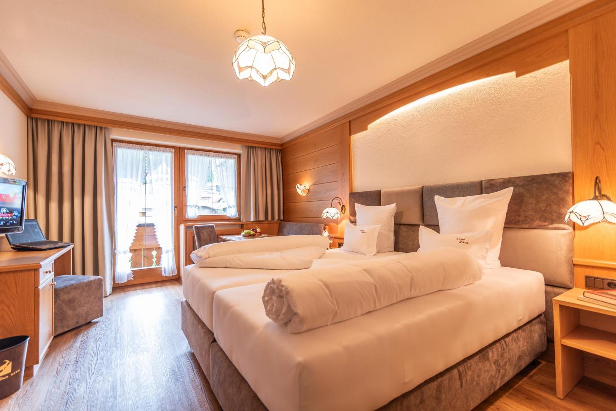 Hotel Garni Apart Tina Ischgl Bagian luar foto