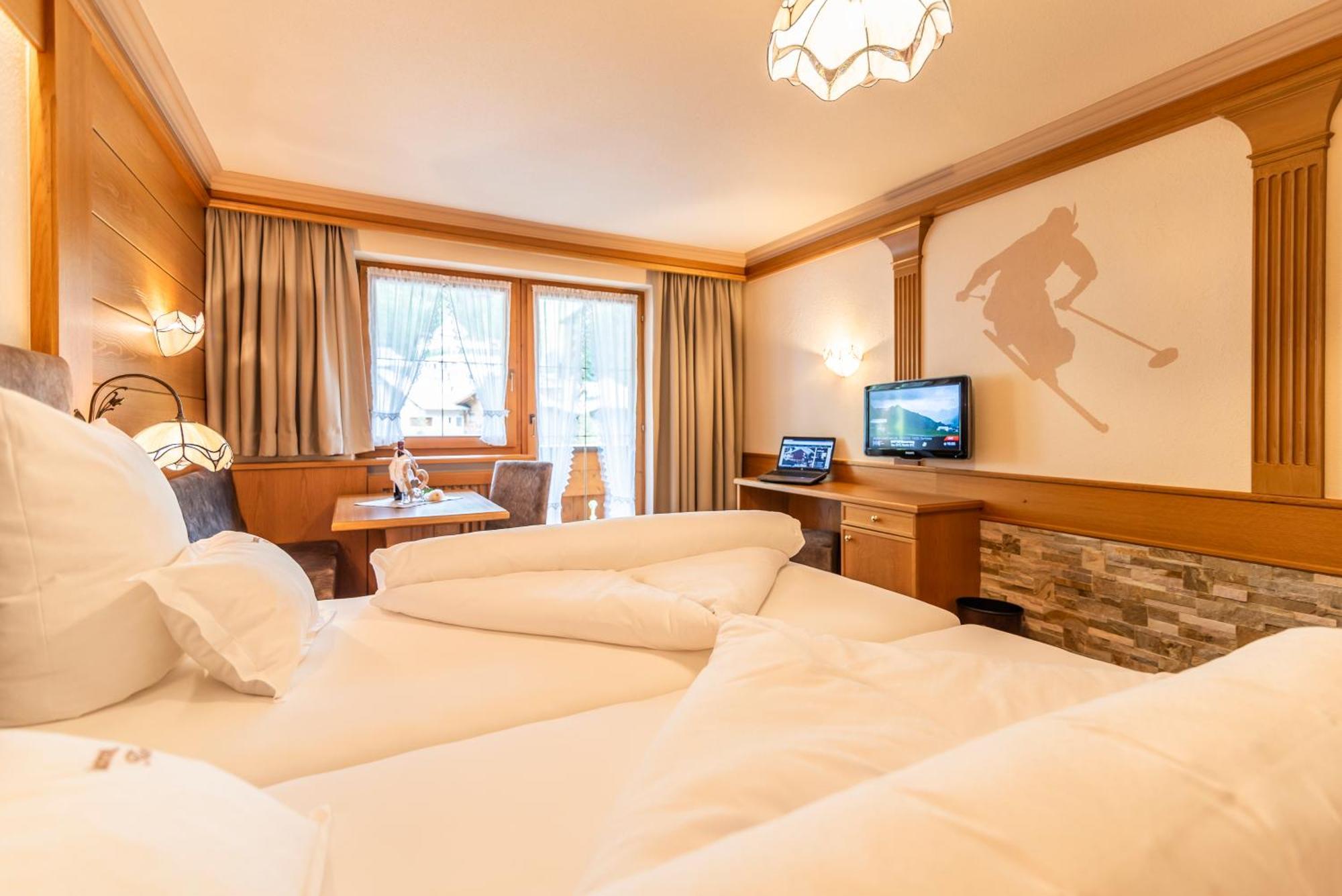 Hotel Garni Apart Tina Ischgl Bagian luar foto